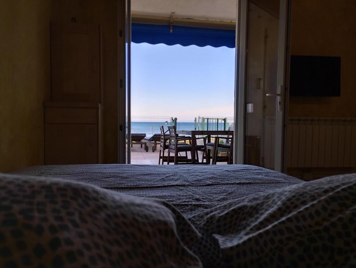 Le Surplage Hyères Zewnętrze zdjęcie